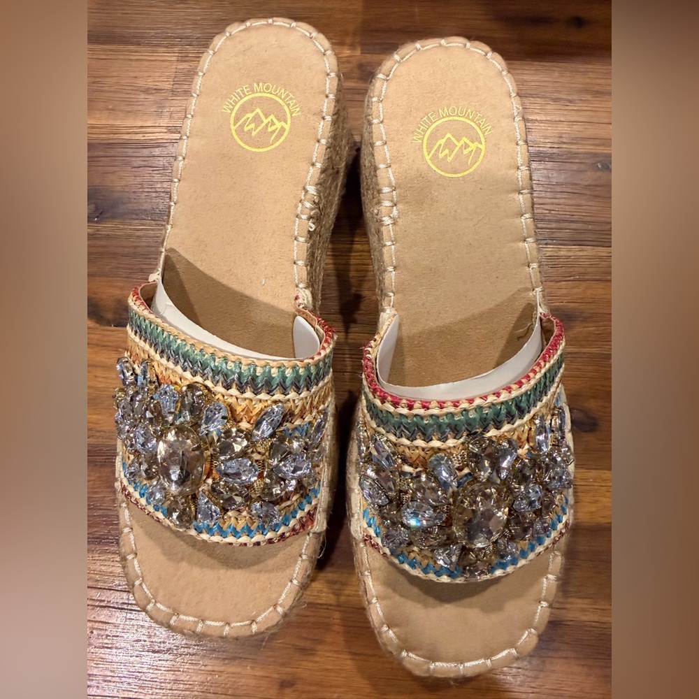 White Mountain Women's Tan Embellished Slide Sandals